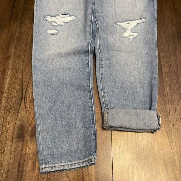 Madewell The Mom Jeans  - Picture 8 of 14